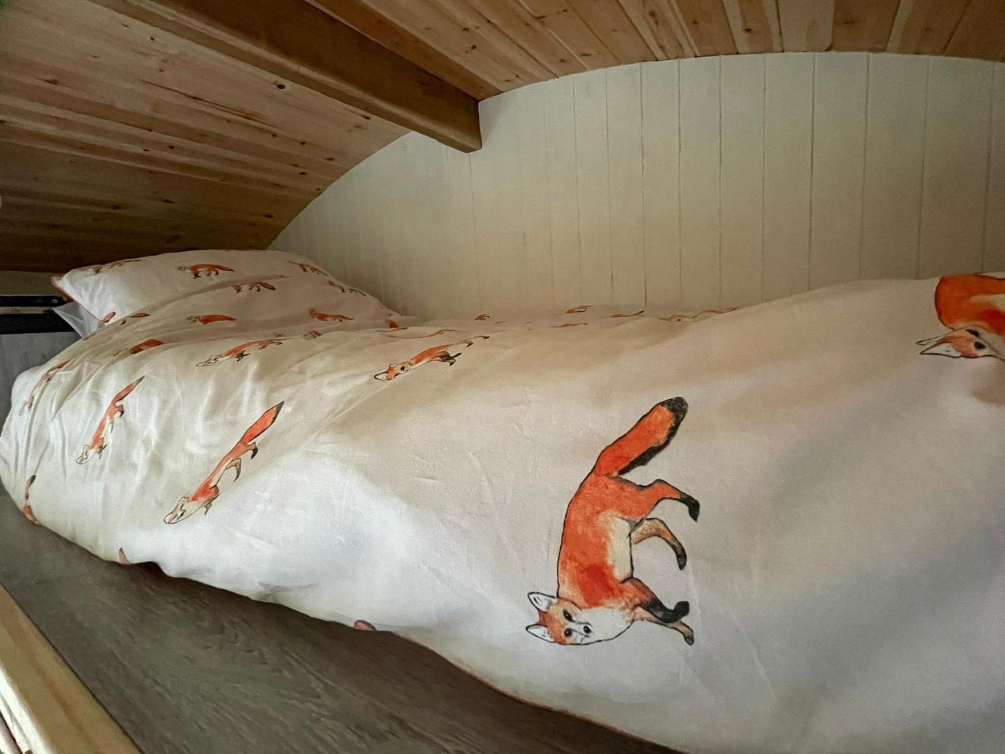 Beautiful Shepherd'S Hut - Lois Weedon Weston  Luaran gambar